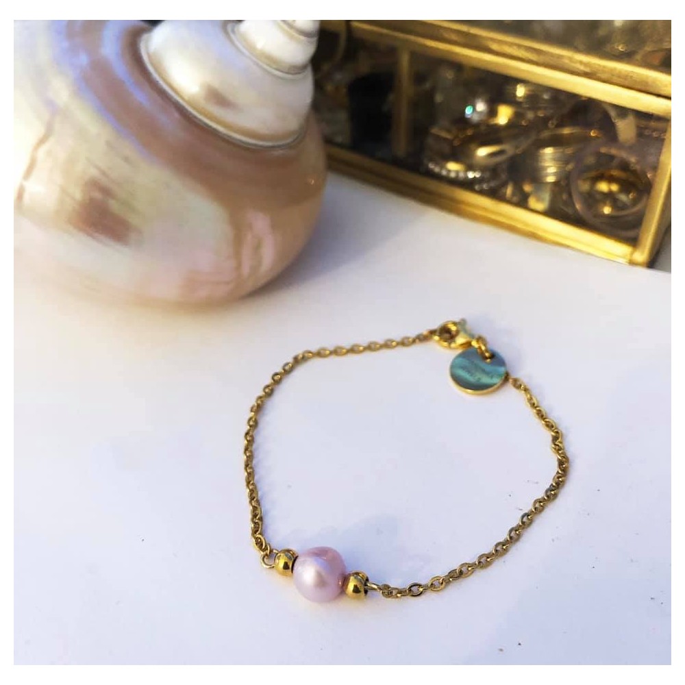 Armbånd /ankelkæde med pink perle. 2 mm tyk (vælg længde) Stål/guld