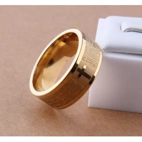 8 mm bred ring med kors. unisex. Stål/guld
